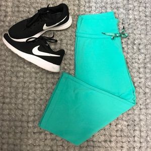 LuLulemon Teal Yoga Capri 🎀